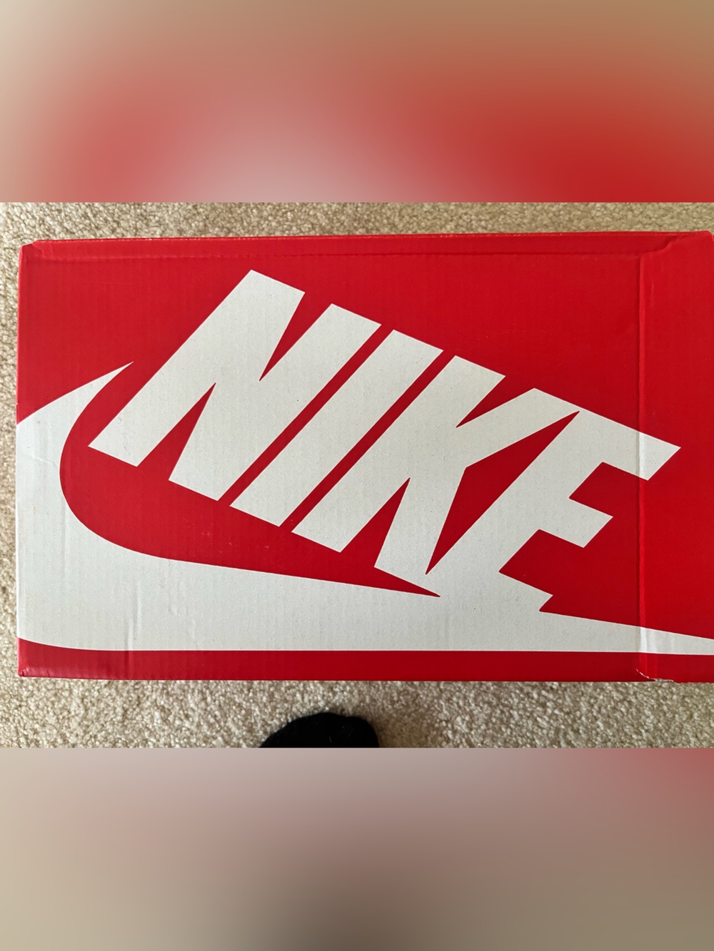 Nike Low-Top Sneakers in Cream and Forest Green with Gum Sole - Picture 5 of 6